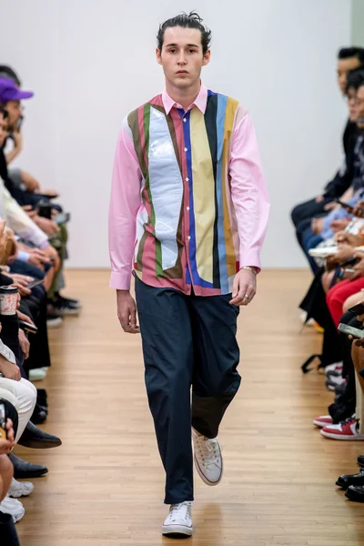 Look 3